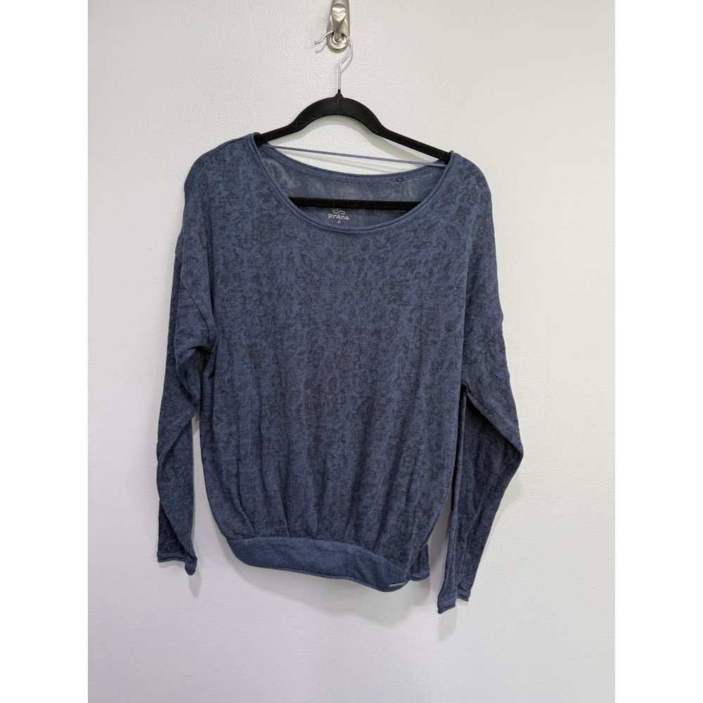 Prana Womens Blue Leopard Print Long Sleeve Knit Top Size M Scoop Neck Pullover